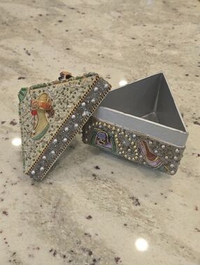 Mary Frances Beaded Triangle Jewelry Box - Cream, Gold, Green, Purple